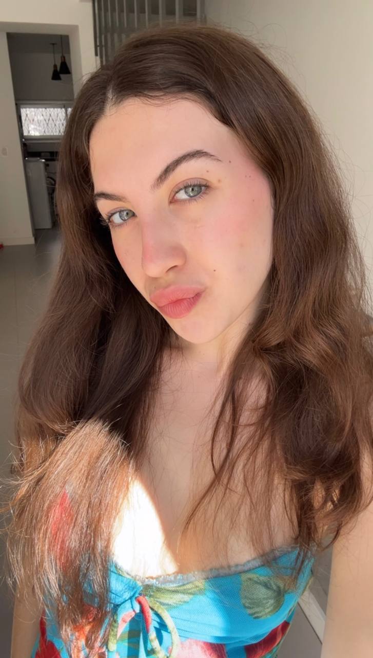 Nude girl Amber in Abuja