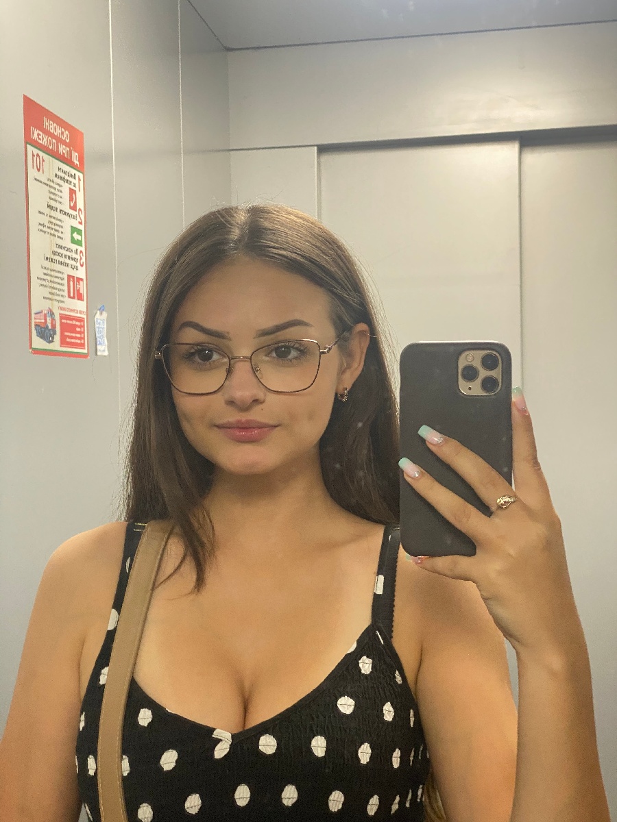 Sexy model Stacy in Abuja